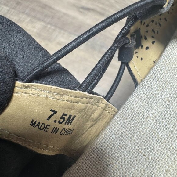 JBU by Jambu Pixie Black Suede Perforated Sandal Women's Size 7.5 - Picture 5 of 7